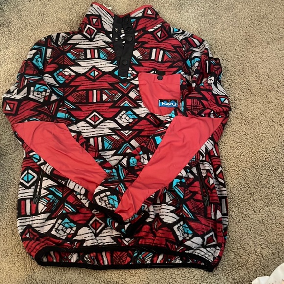 Kavu Tops - Kavu patterned fleece pullover